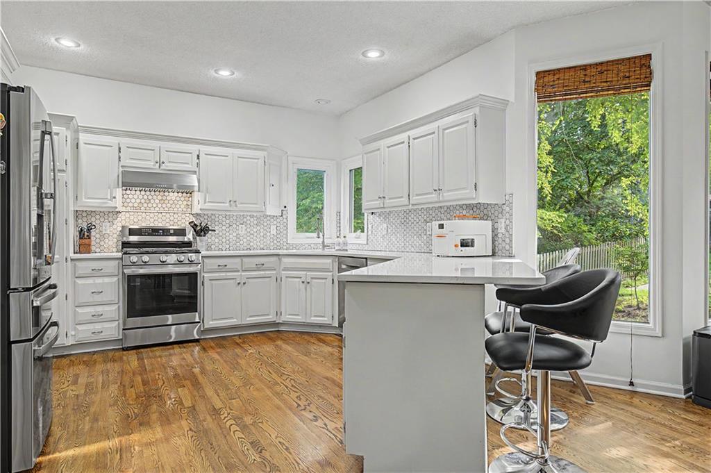 7228 Widmer Road Property Photo 6