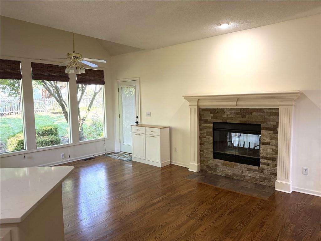 7228 Widmer Road Property Photo 9