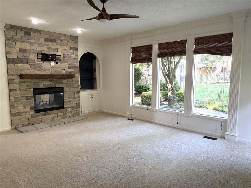 7228 Widmer Road Property Photo 10