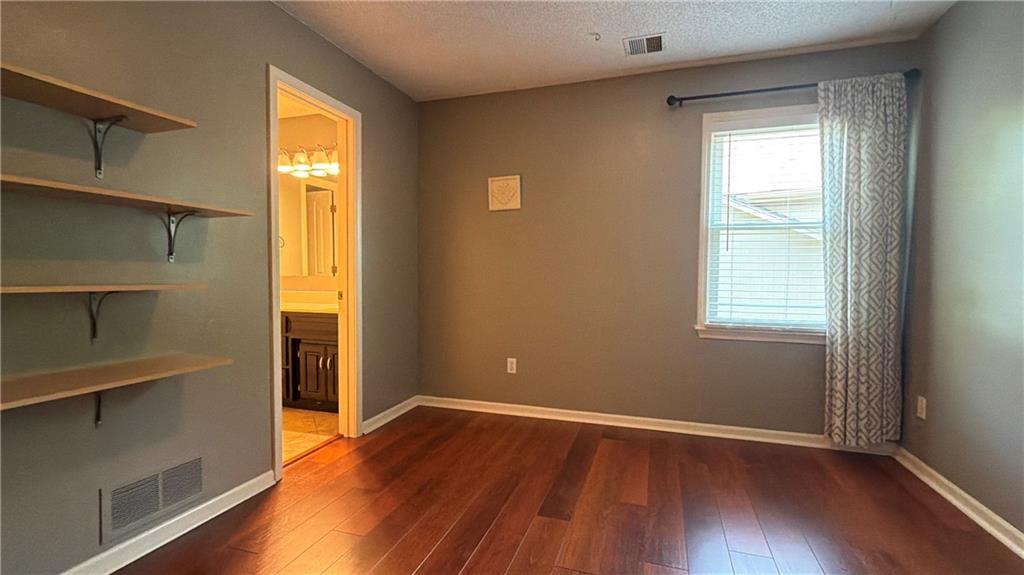 7228 Widmer Road Property Photo 13