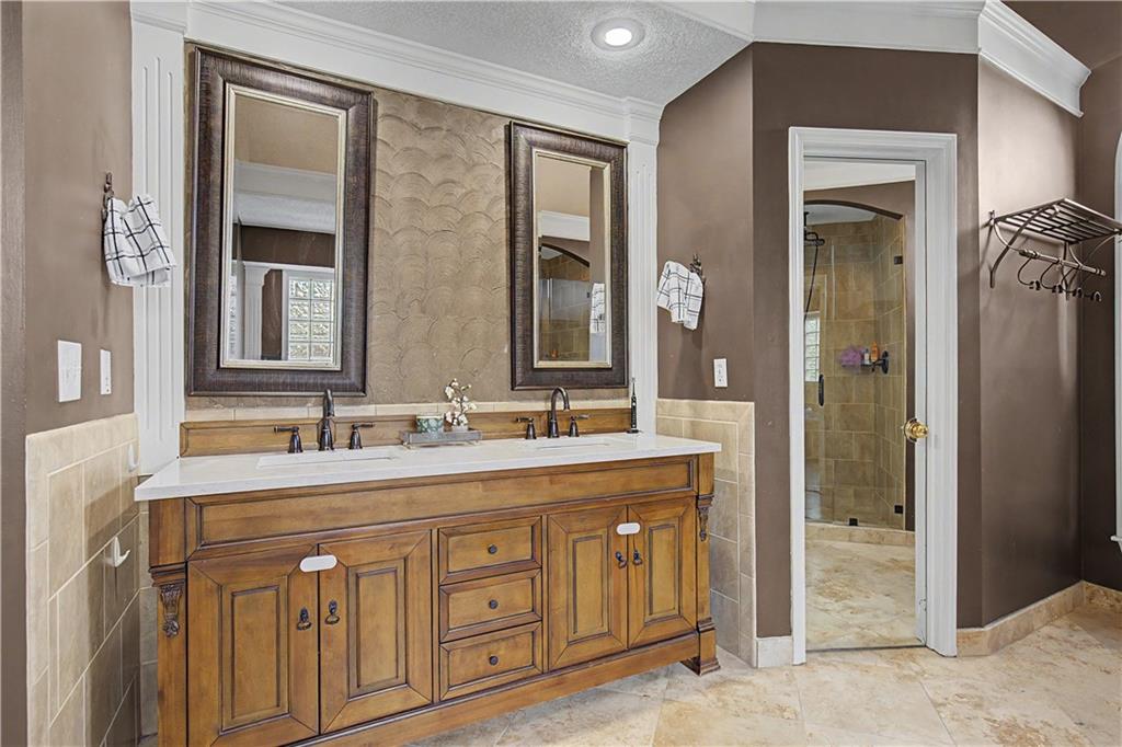 7228 Widmer Road Property Photo 16