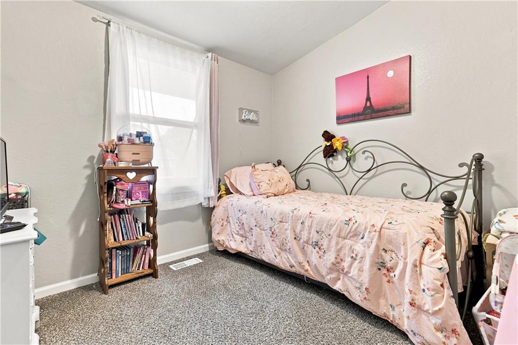 1044 Highland Drive Property Photo 18