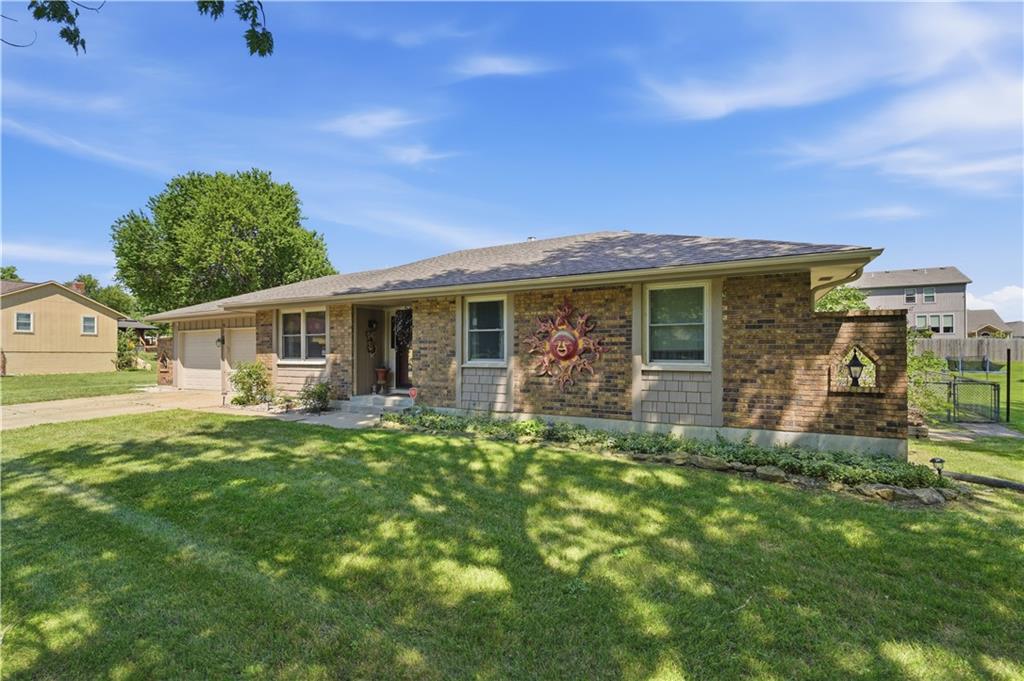914 Gregory Street Property Photo 2