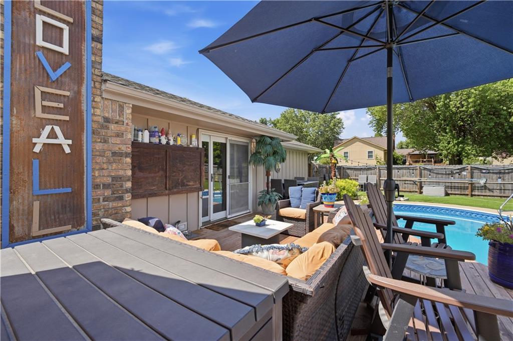 914 Gregory Street Property Photo 18