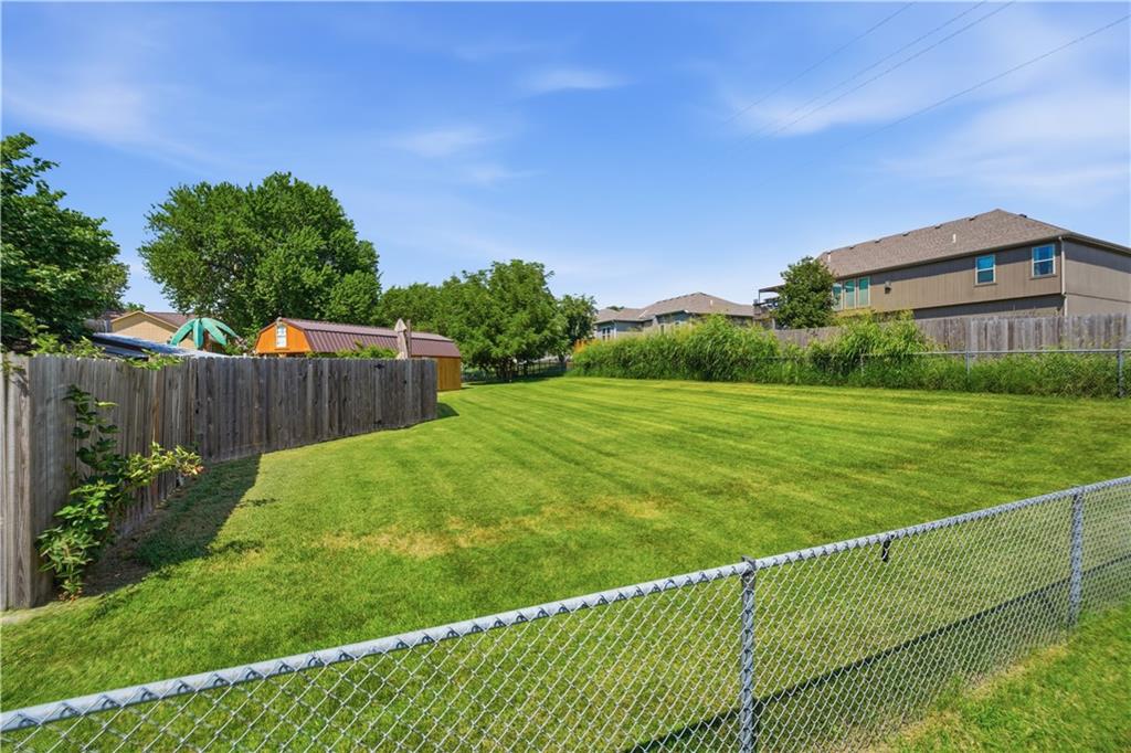 914 Gregory Street Property Photo 36