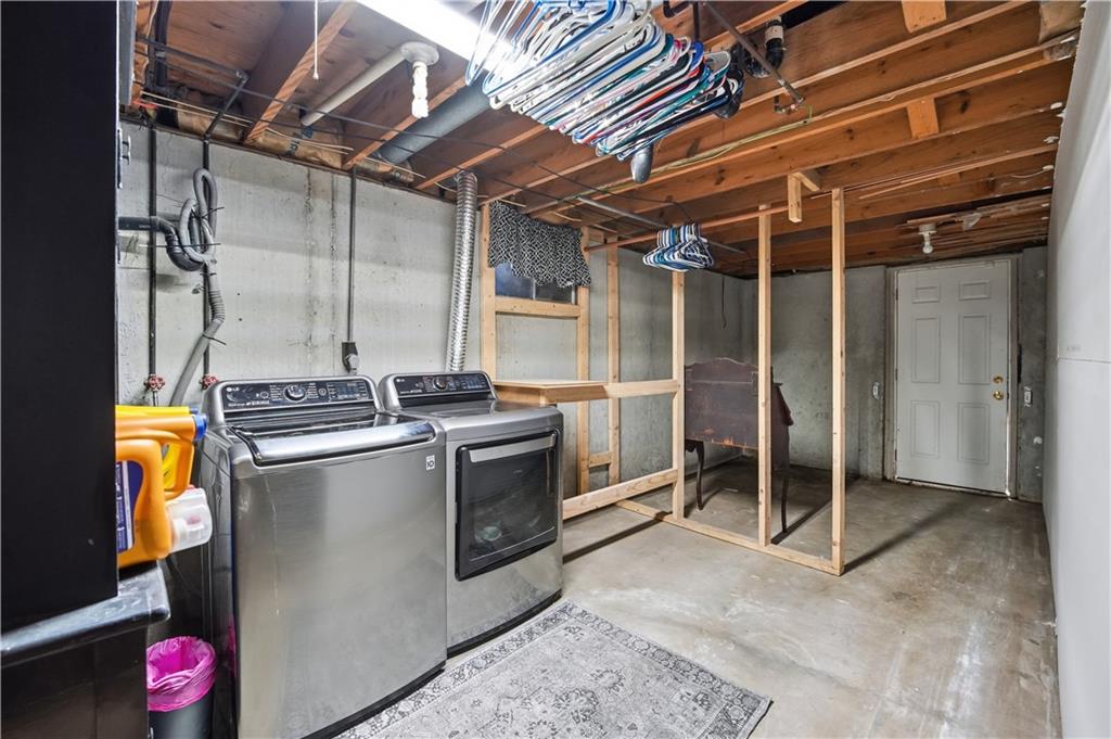 914 Gregory Street Property Photo 45