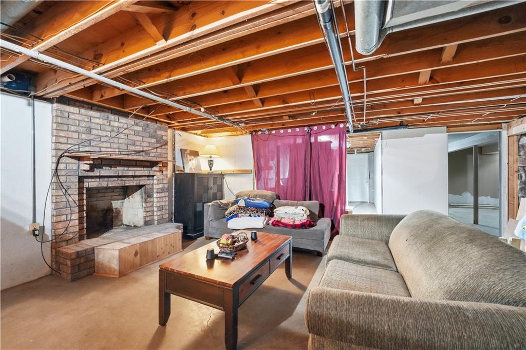 914 Gregory Street Property Photo 46