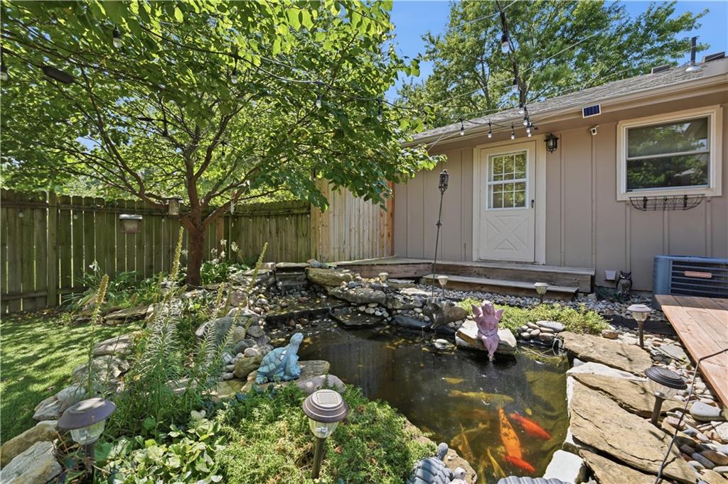 914 Gregory Street Property Photo 51