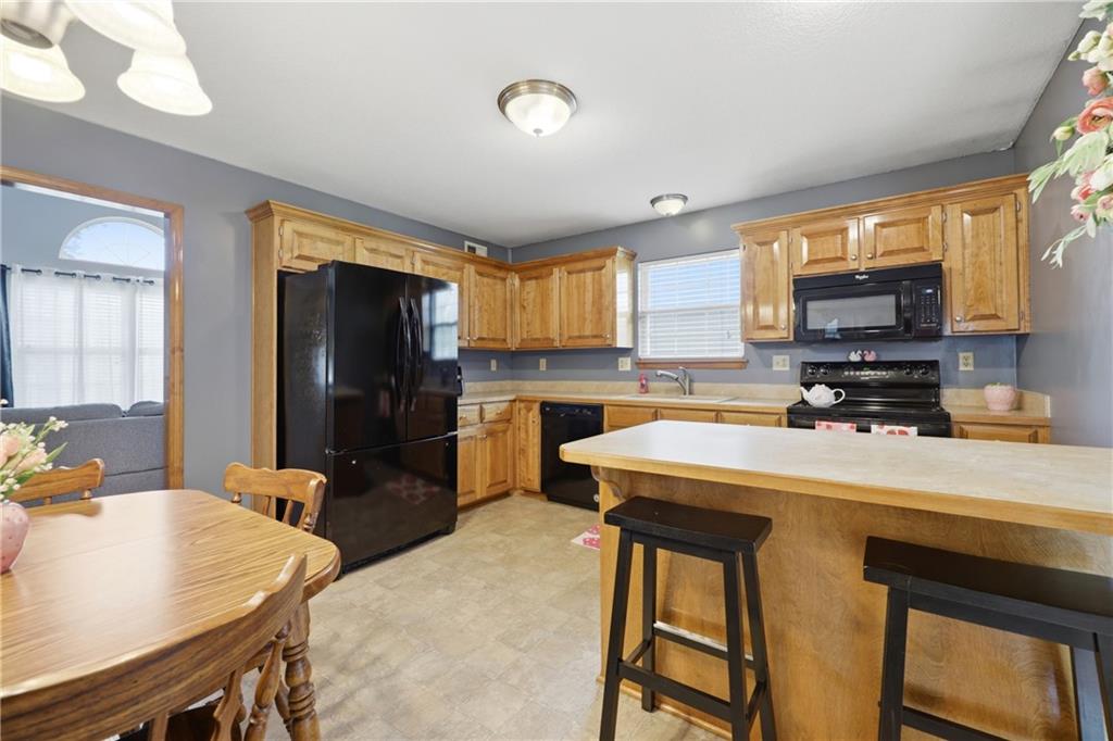 309 E Phillips Street Property Photo 4