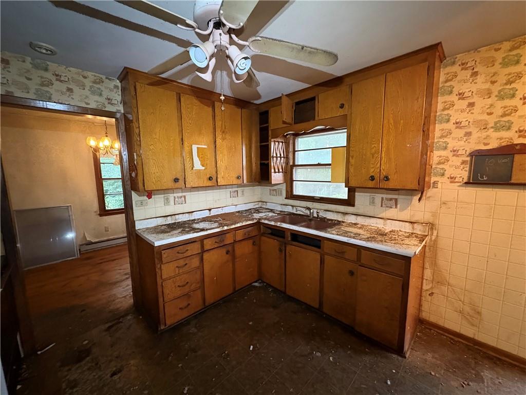 5049 N Brighton Avenue Property Photo 8
