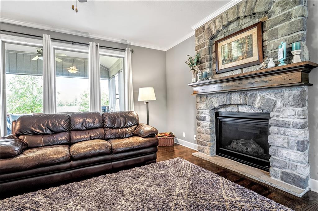 16580 S Sunset Street Property Photo 6