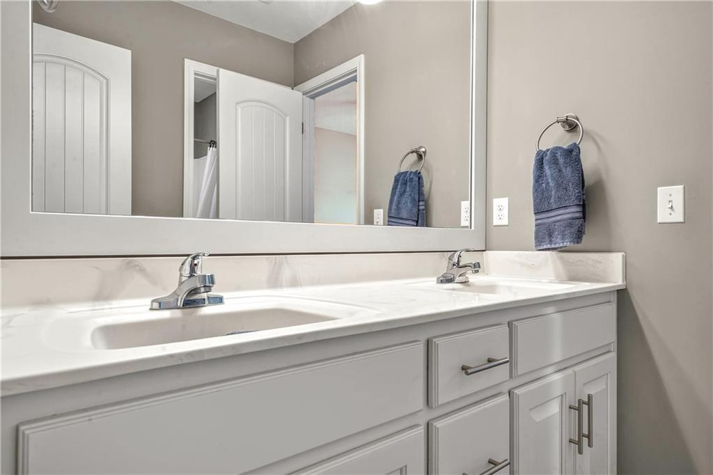 16580 S Sunset Street Property Photo 39
