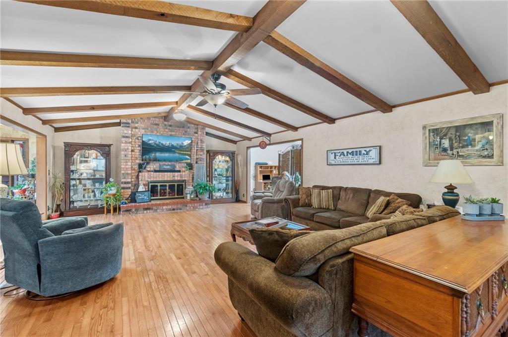 1900 E Arcadia Drive Property Photo 13