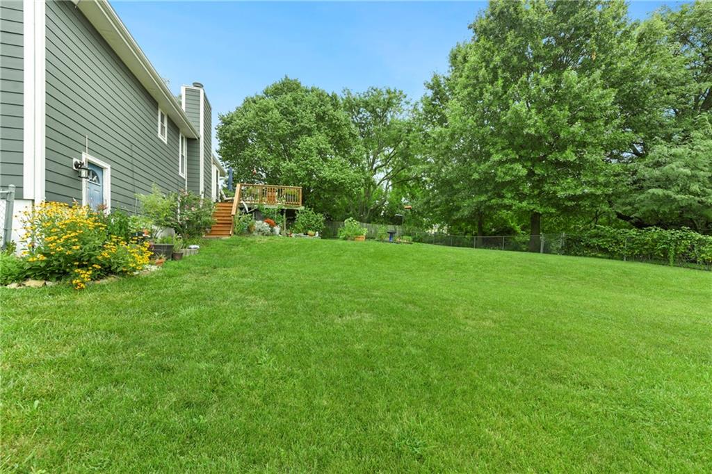 906 Fairview Circle Property Photo 37
