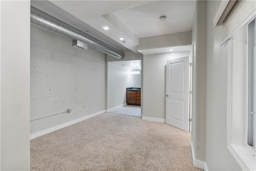 600 E Admiral Blvd Boulevard Property Photo 15