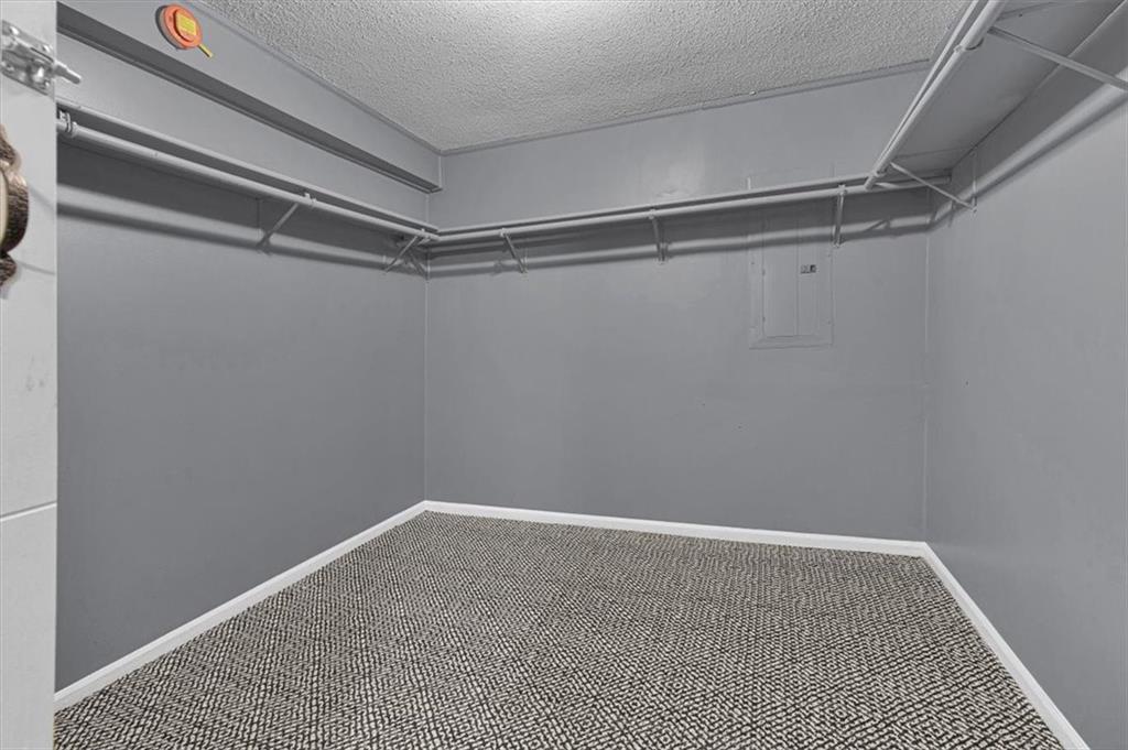 824 E 23rd Avenue Property Photo 31
