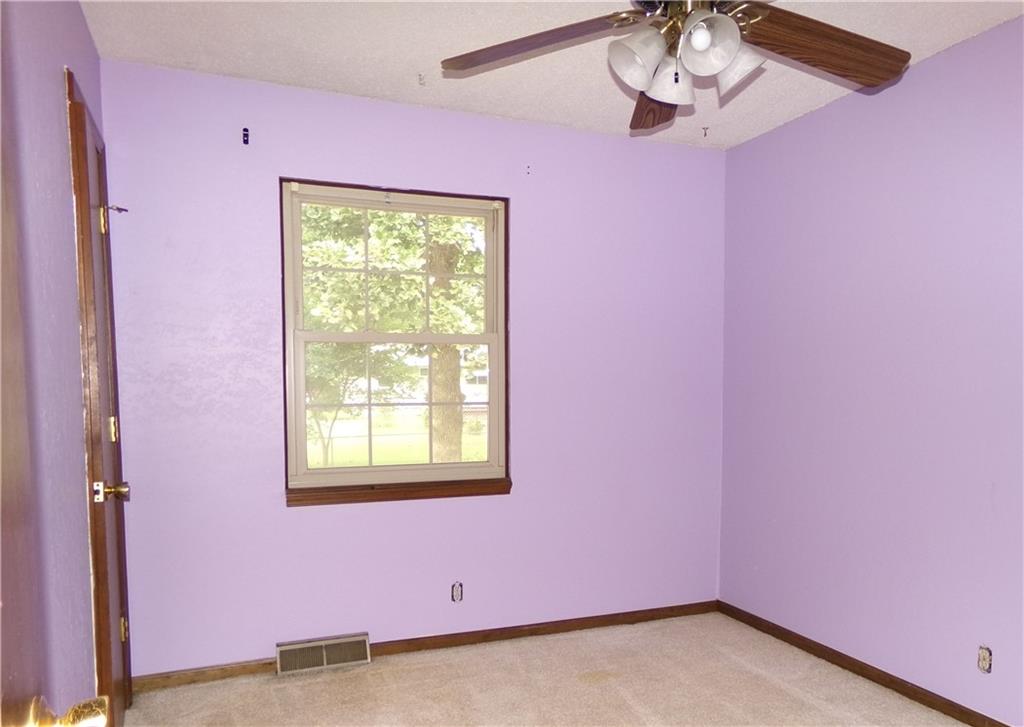 1403 Ridgeway Drive Property Photo 8