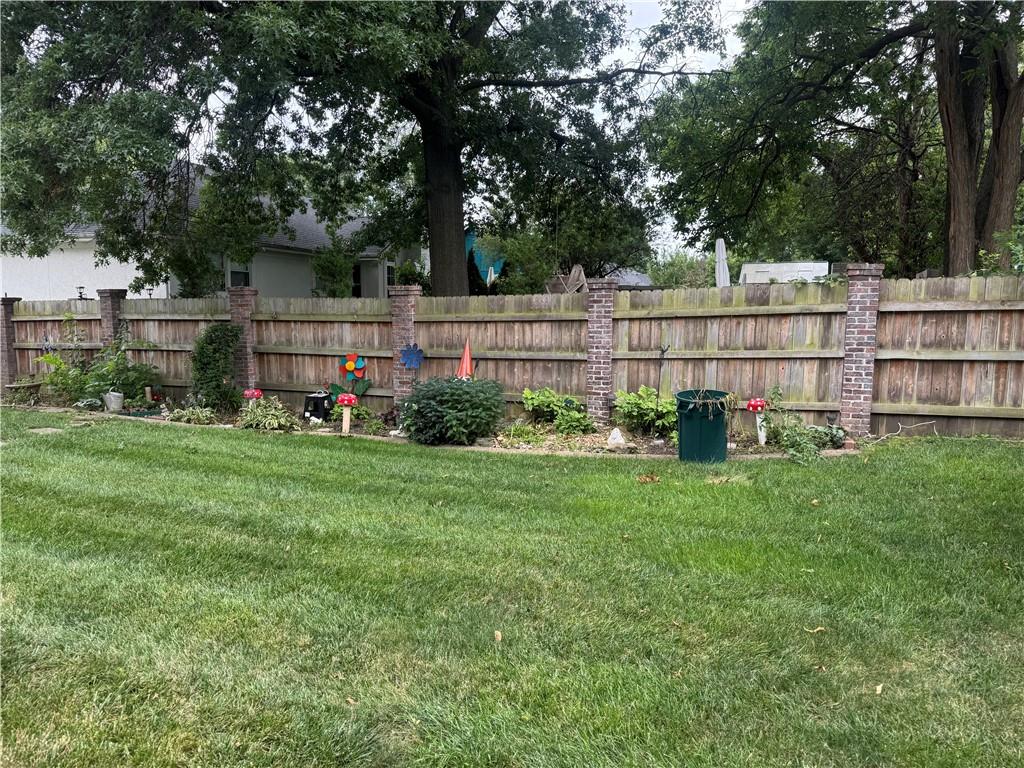 304 Se Colony Drive Property Photo 4