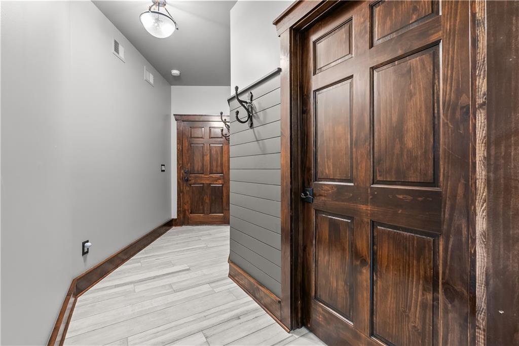 1647 Ne Ozark Drive Property Photo 19