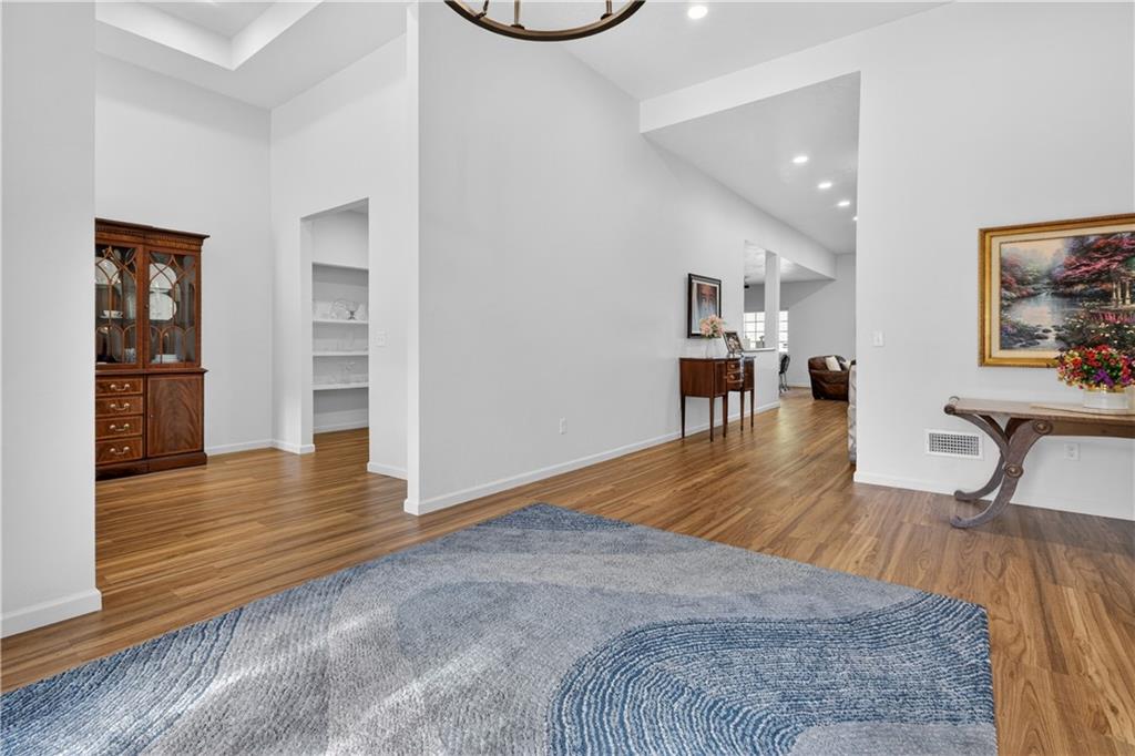 2015 S Lees Summit Road Property Photo 32