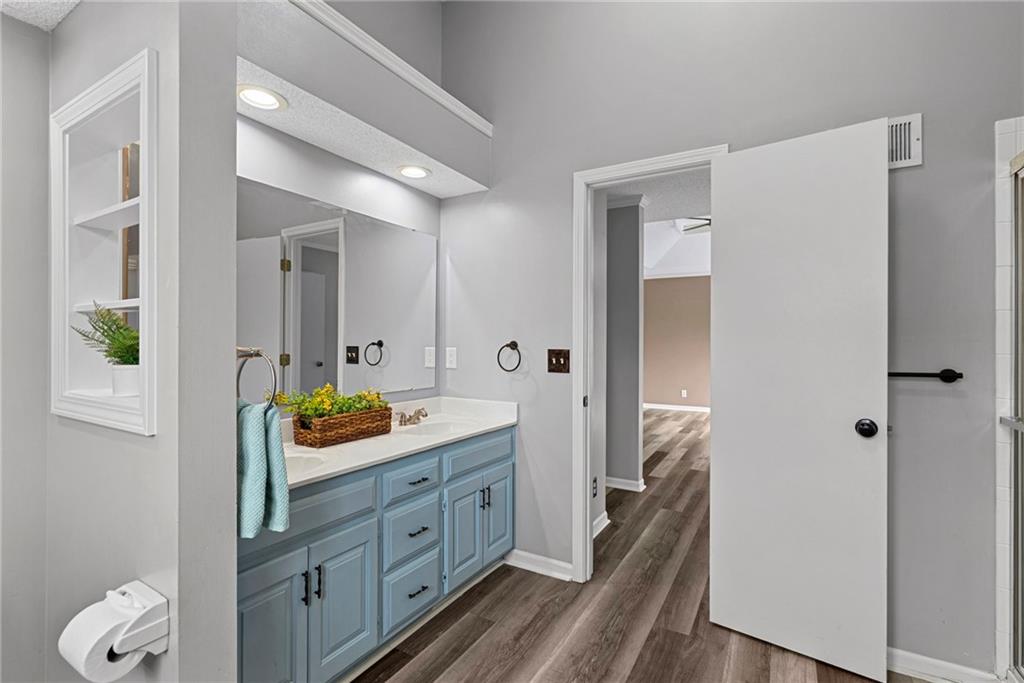 1361 S Hunter Drive Property Photo 24