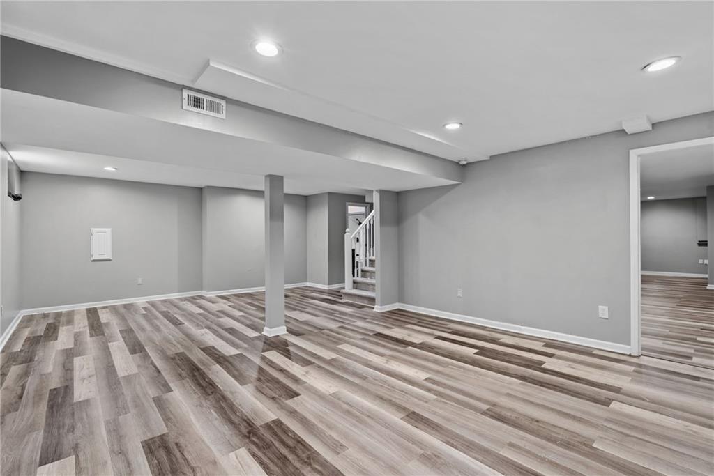 1361 S Hunter Drive Property Photo 31