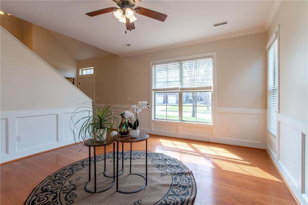5714 Silverstone Drive Property Photo 4