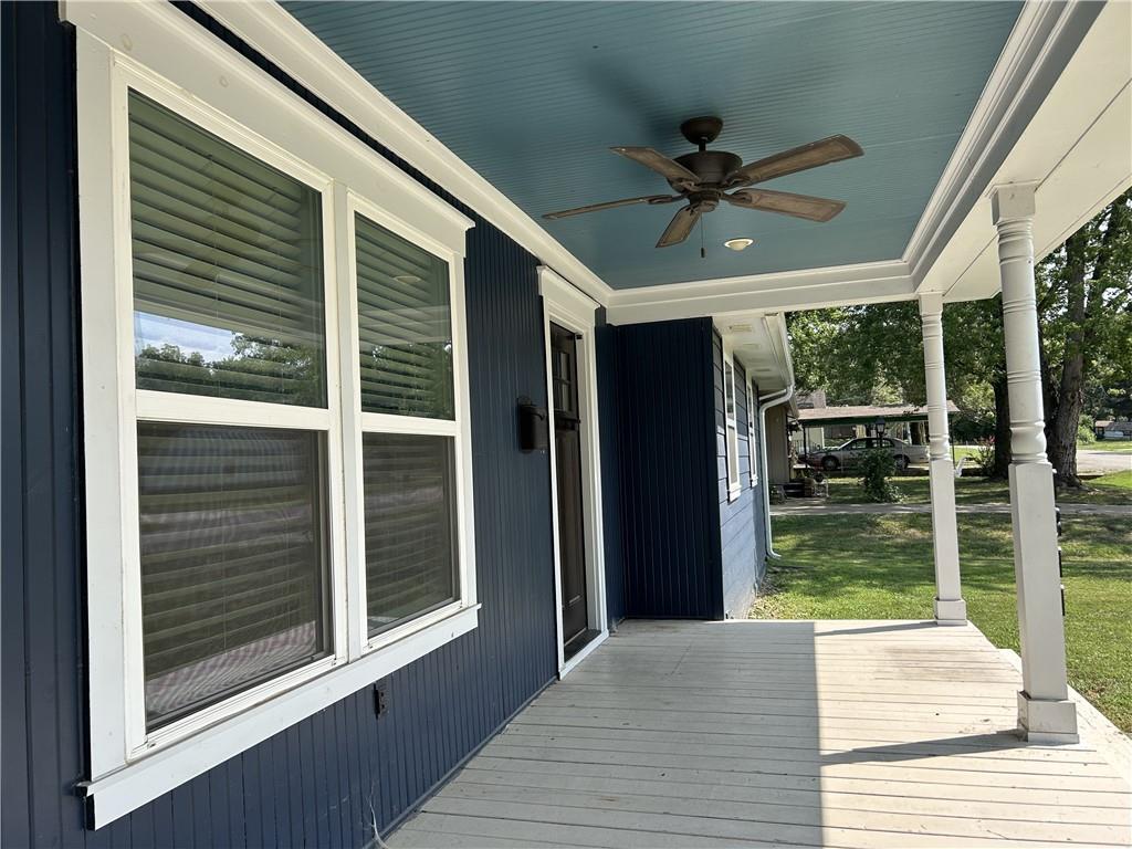 1811 Richards Road Property Photo 2