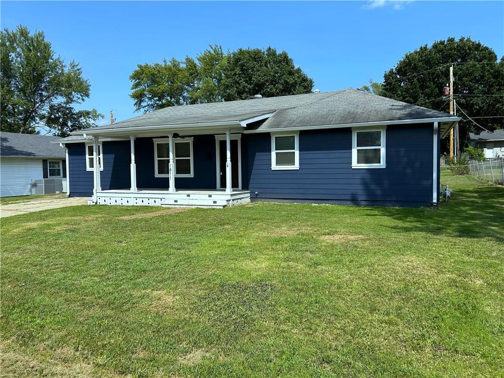 1811 Richards Road Property Photo 6
