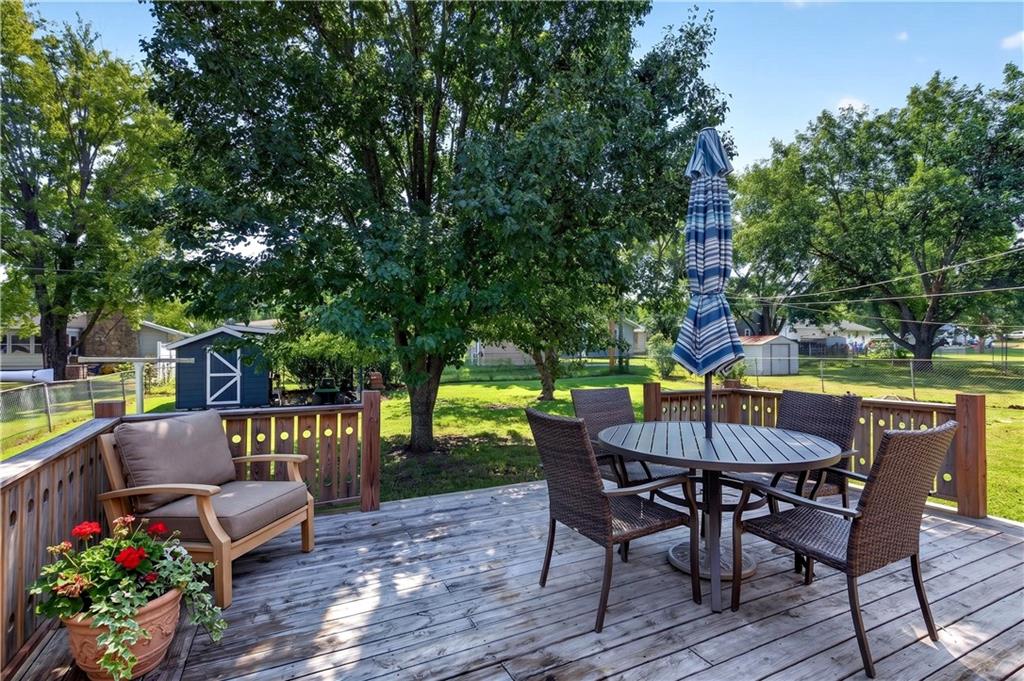 1811 Richards Road Property Photo 37