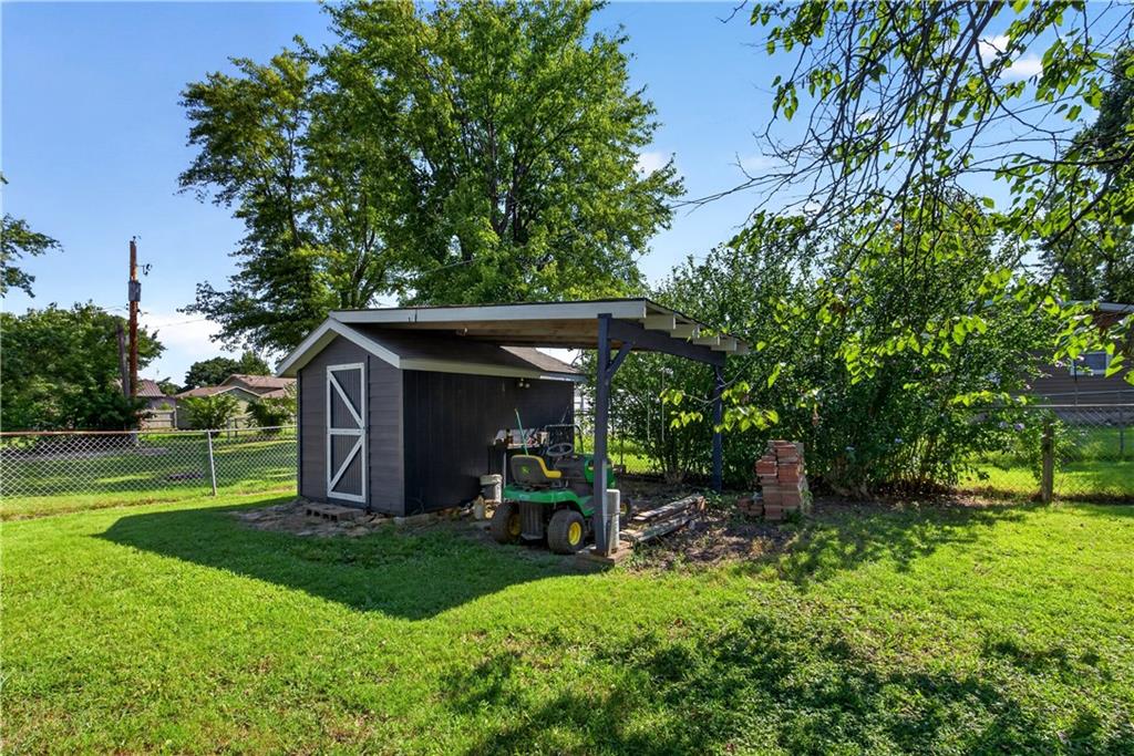 1811 Richards Road Property Photo 47