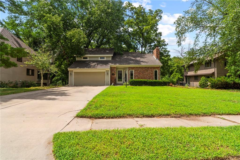 3144 Lakeview Circle Property Photo 1