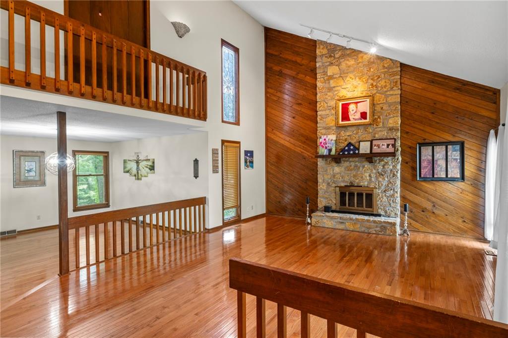 3144 Lakeview Circle Property Photo 4