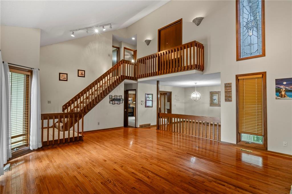3144 Lakeview Circle Property Photo 6