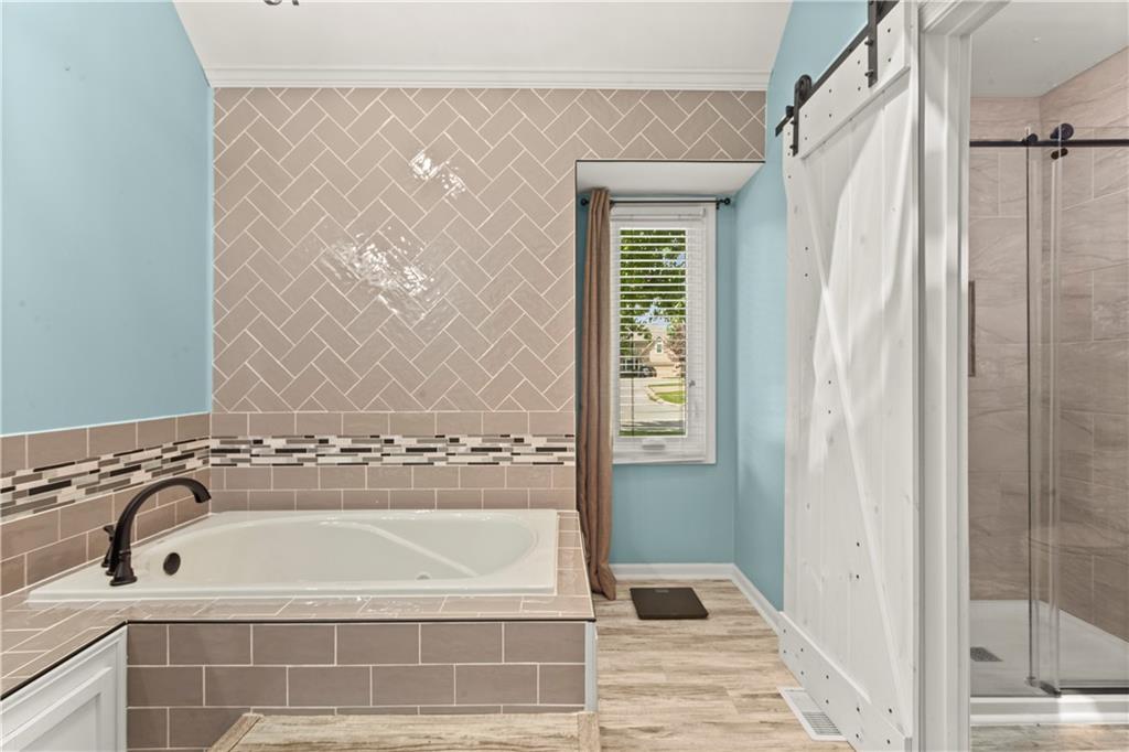 4401 Ne Hoit Drive Property Photo 34