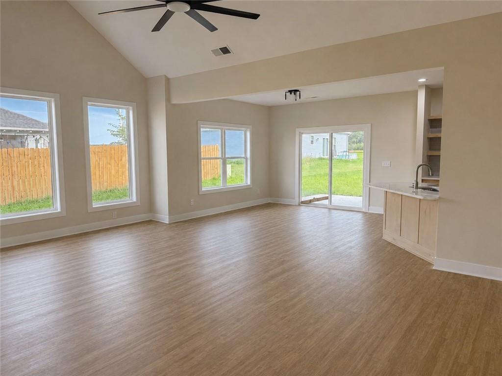 206 Constitution Lane Property Photo 6