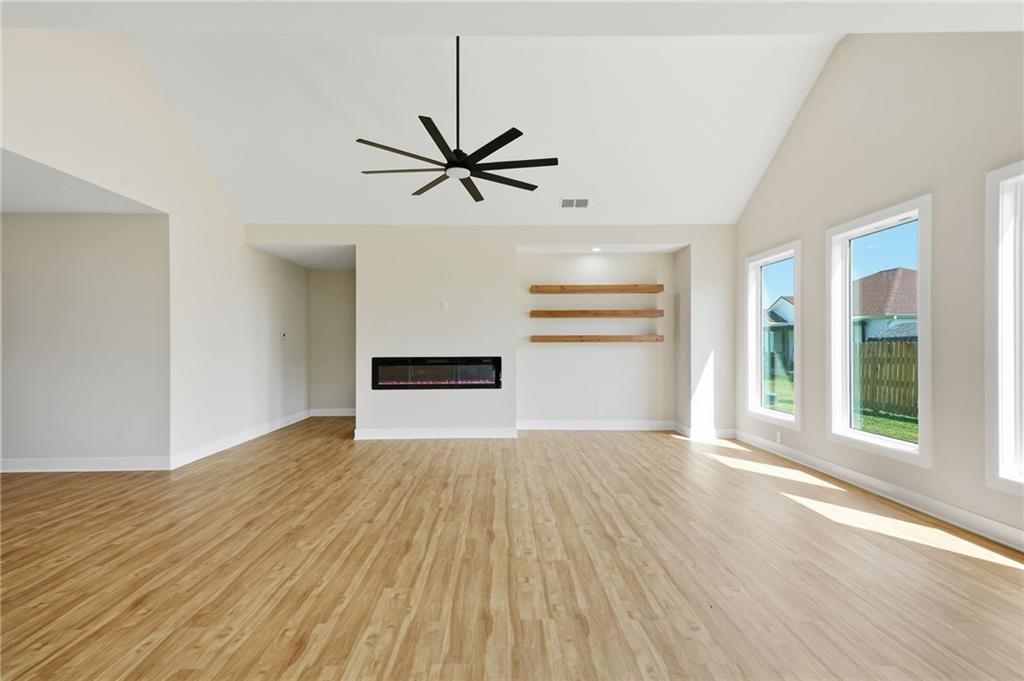 206 Constitution Lane Property Photo 12