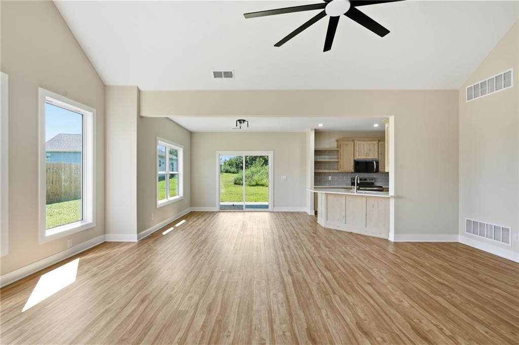 206 Constitution Lane Property Photo 17