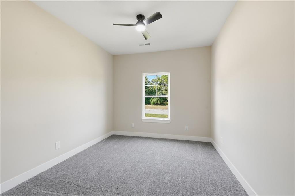 206 Constitution Lane Property Photo 32