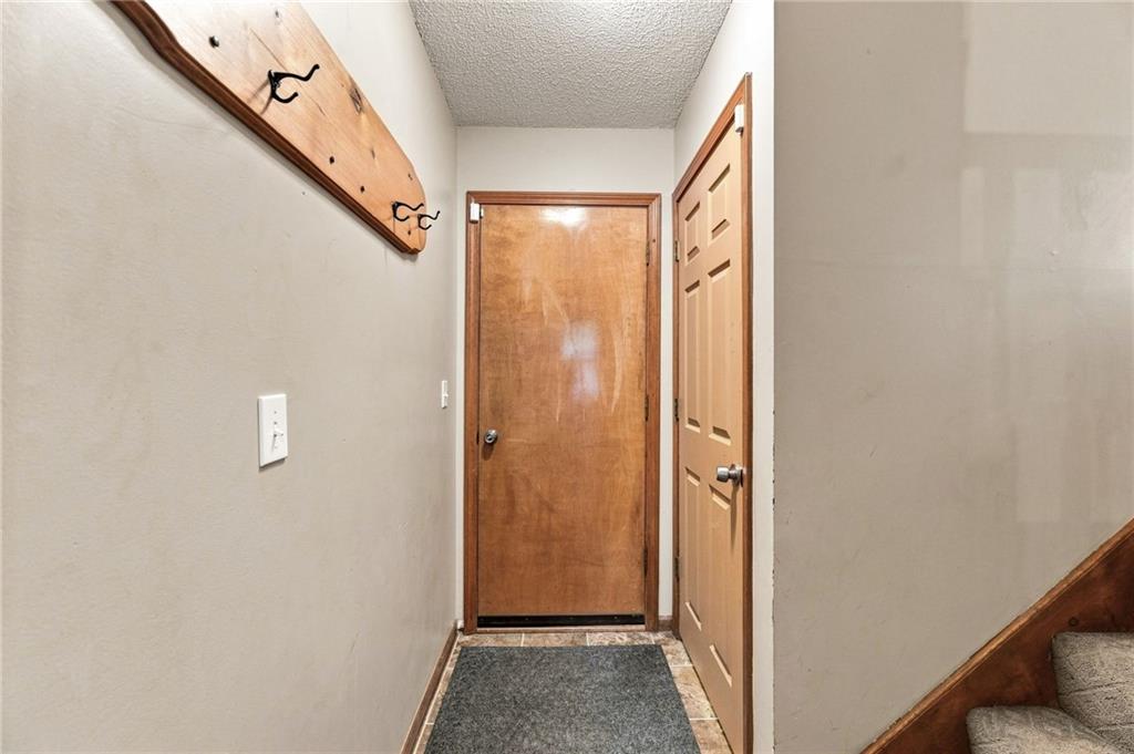 947 E Oakview Street Property Photo 49