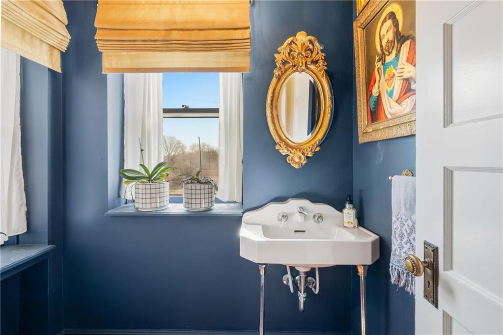 415 Benton Boulevard Property Photo 17