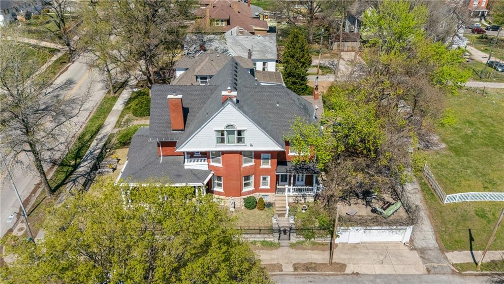 415 Benton Boulevard Property Photo 64