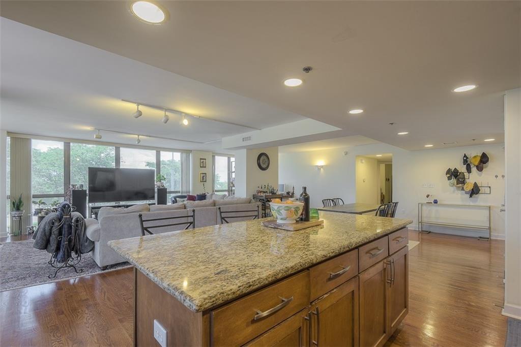 600 E Admiral Boulevard Property Photo 19