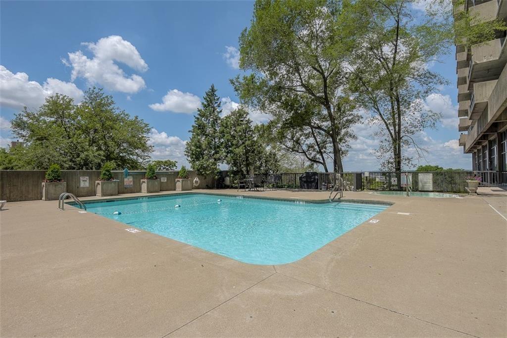 600 E Admiral Boulevard Property Photo 33