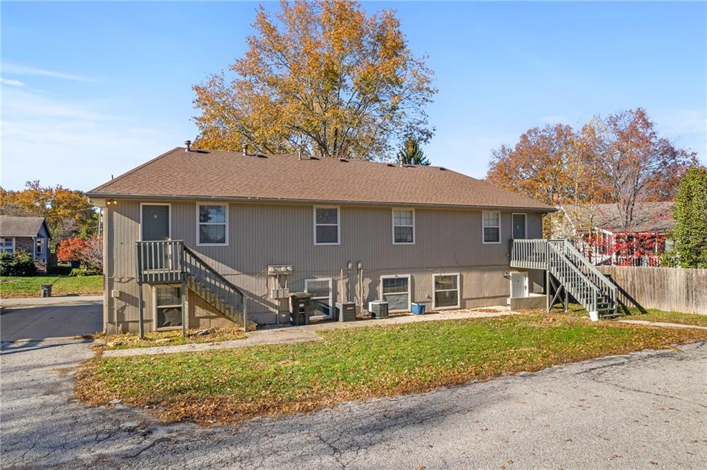 2825 & 2829 Tepee Avenue Property Photo 13