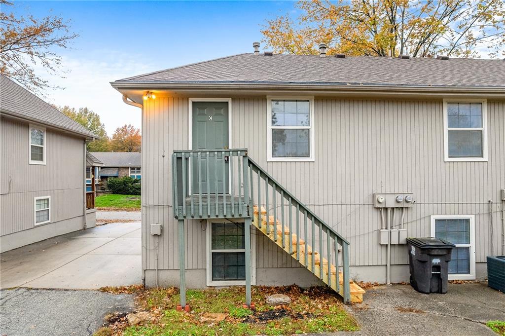 2825 & 2829 Tepee Avenue Property Photo 18