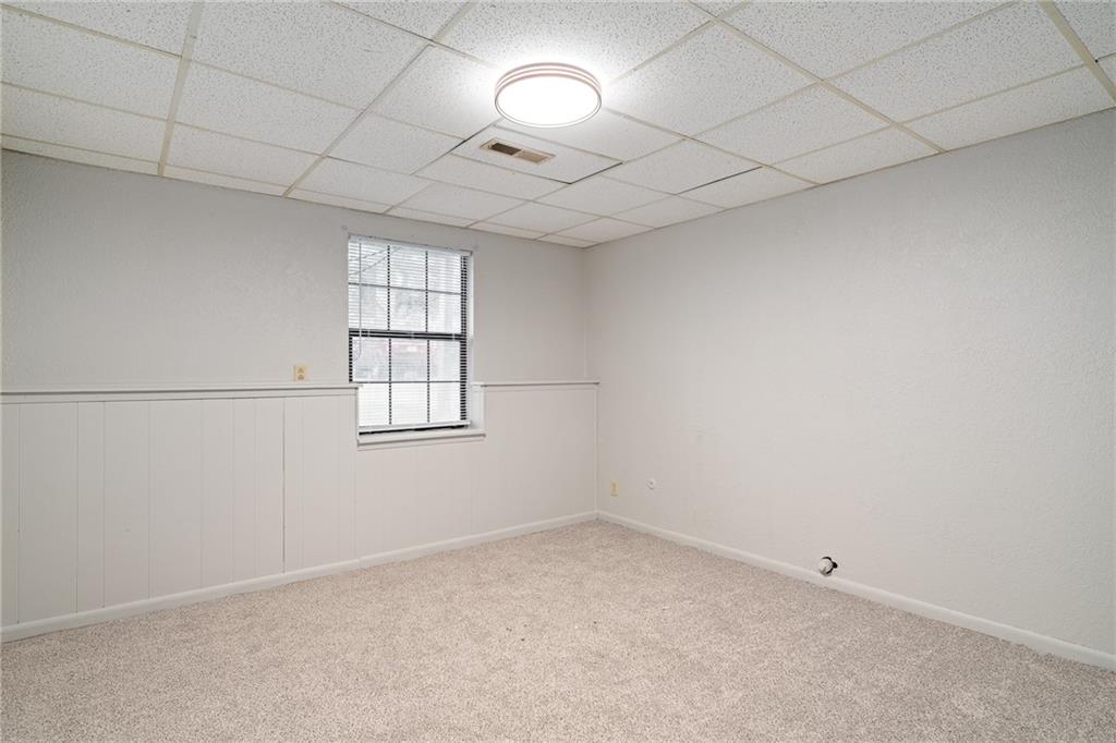 2825 & 2829 Tepee Avenue Property Photo 44