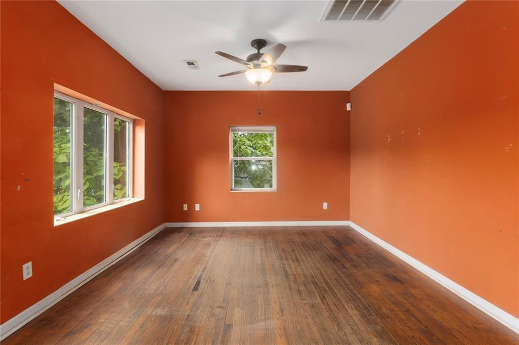 712 Isley Boulevard Property Photo 2