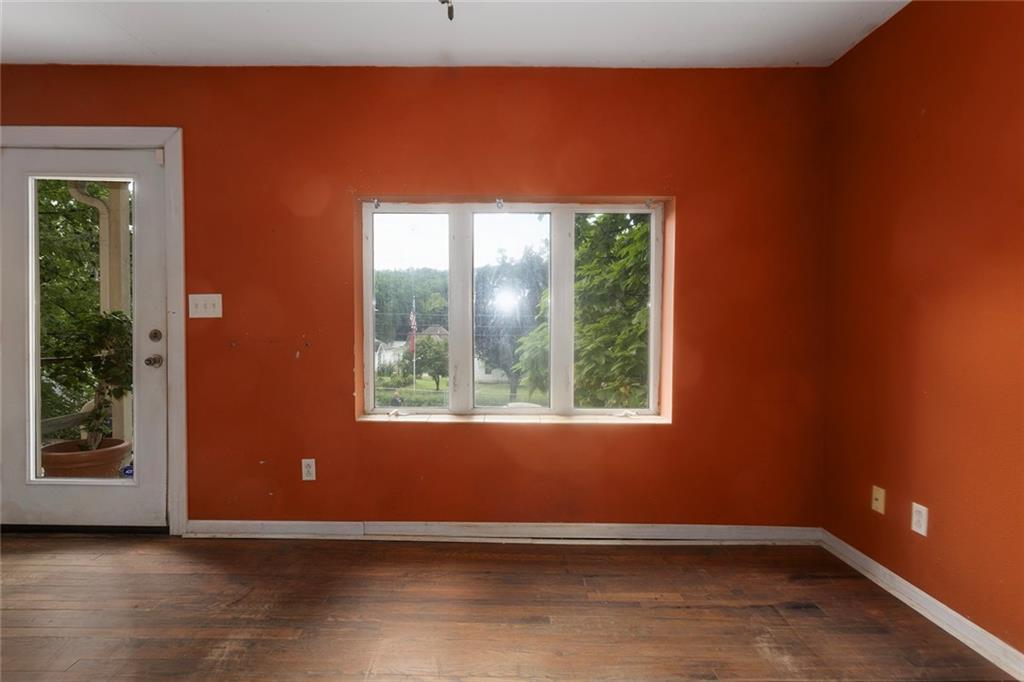 712 Isley Boulevard Property Photo 3