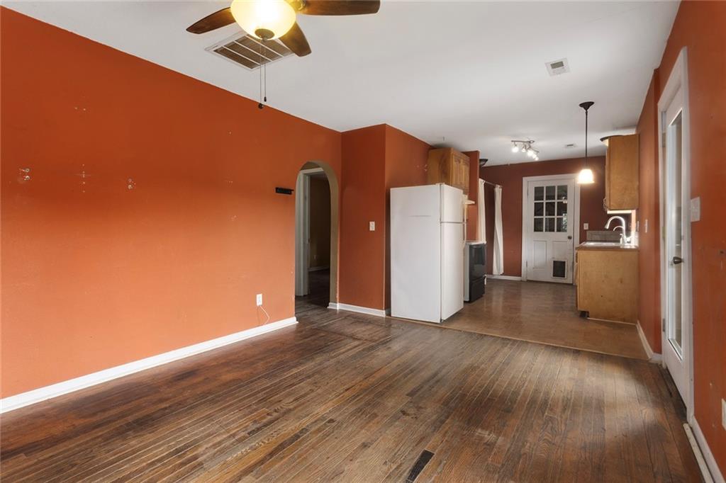 712 Isley Boulevard Property Photo 4